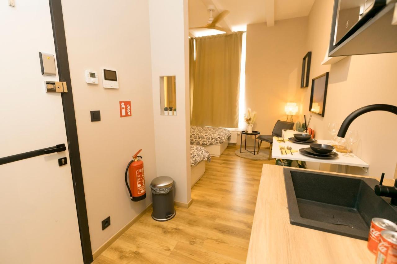 Golden Dove Luxury Aparts Brussels Exterior photo